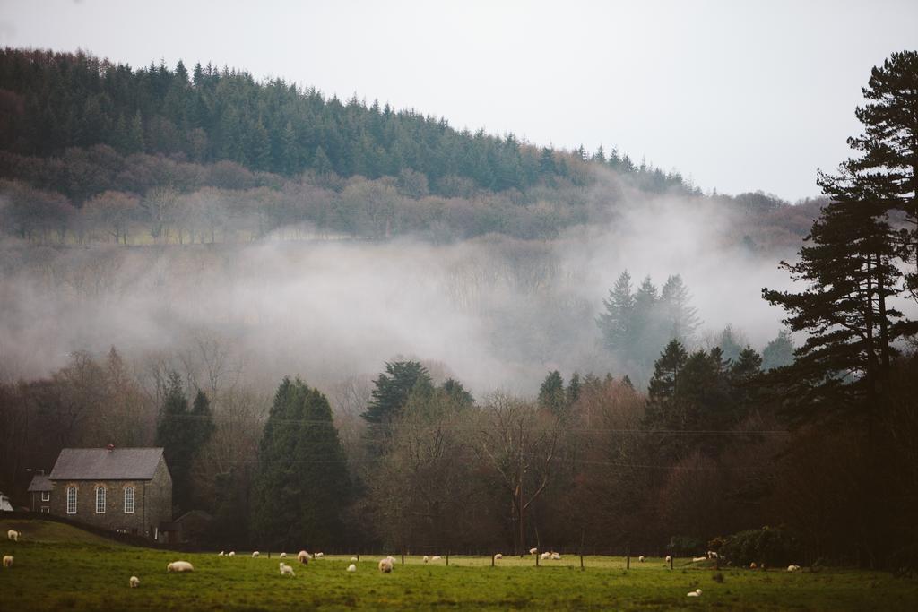 Ynyshir Restaurant And Rooms Machynlleth Bagian luar foto